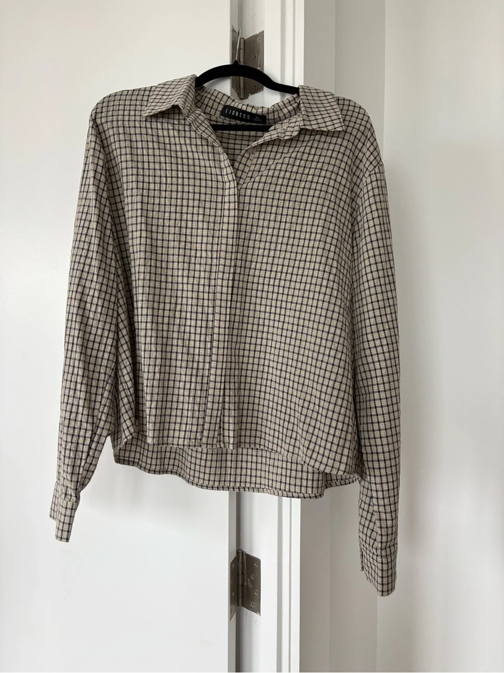 LIONESS Beige Grid Button-Front Men's Shirt - Picture 3 of 6